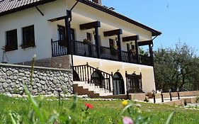 Pensiunea Agroturistica Cerna Holiday Home